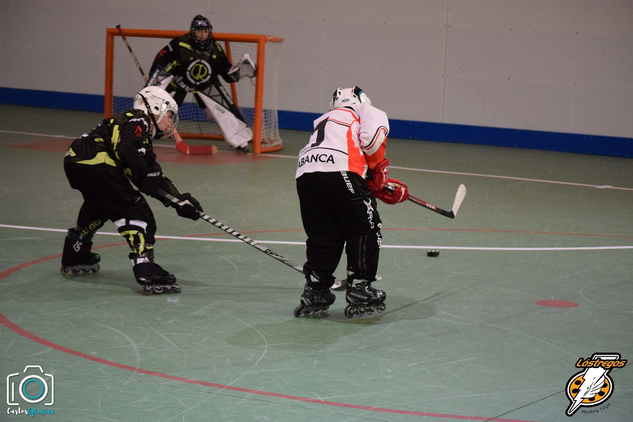 El pabellón de A Carballeira vibró con los benjamines de Galicia Rollers